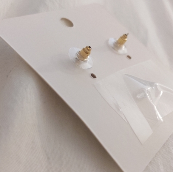 Geometric Purple Zircon Teardrop Earrings - Picture 6 of 8